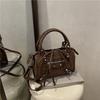 Vintage Wildleder Mini-Motorradtasche für Damen, Retro-Henkeltasche mit Schultergurt, Modische Schnallen-Tragetasche, Kleine Handtasche mit verstellbarem Riemen