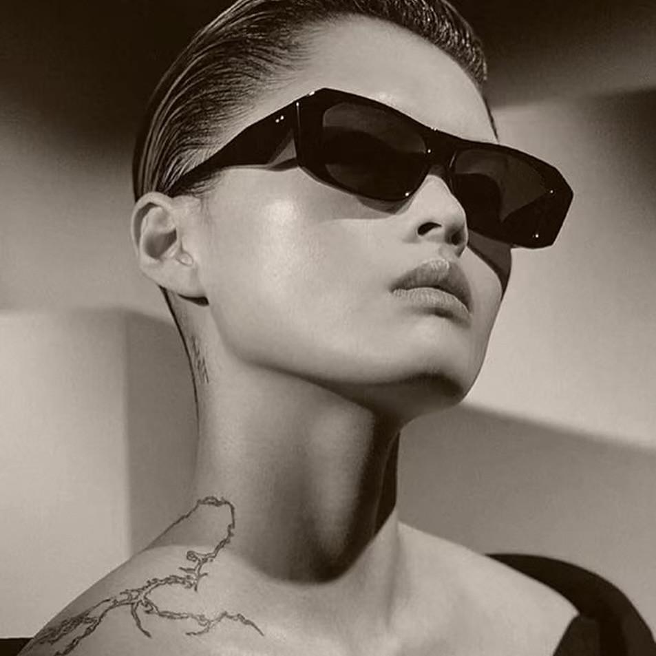 Black Frame Rectangular Sunglasses With Uv400 Protection For Outdoor Activities And Fashion Style