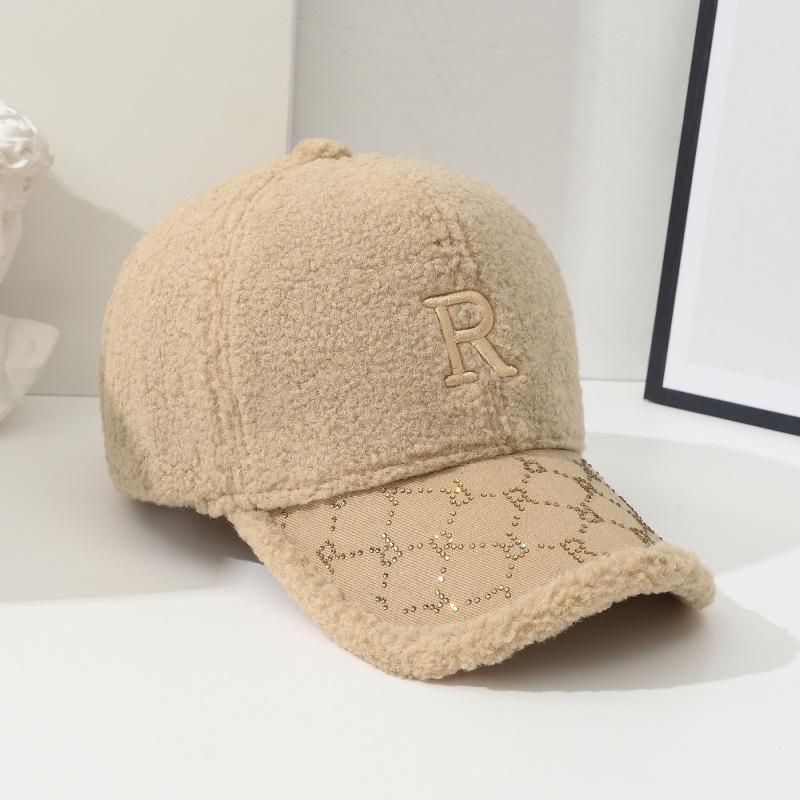 

Бейсболка с декоративными буквами из овечьего меха и плюша для осенне-зимнего сезона, утепленная флисом, подходит для повседневной бейсболки, солнцезащитной шляпы (54-59cm) Adjustable верблюд