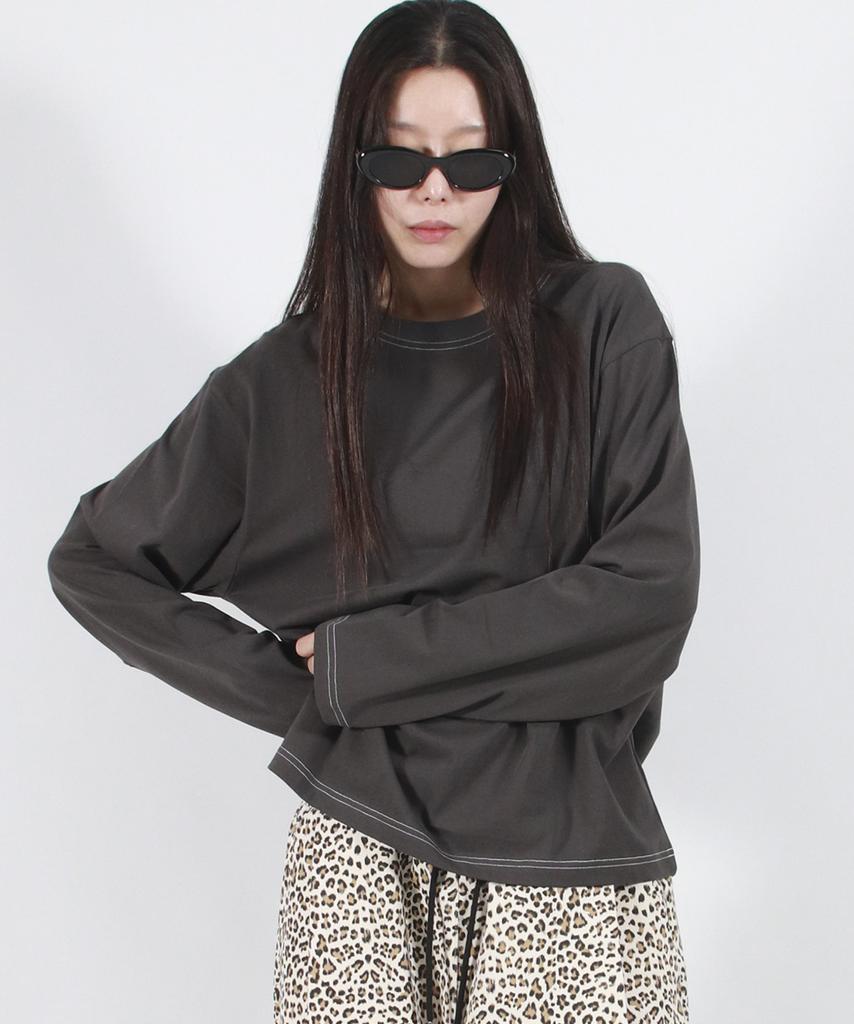 Deumakeu Outstitch Loose Fit Long Sleeve Tee - Charcoal