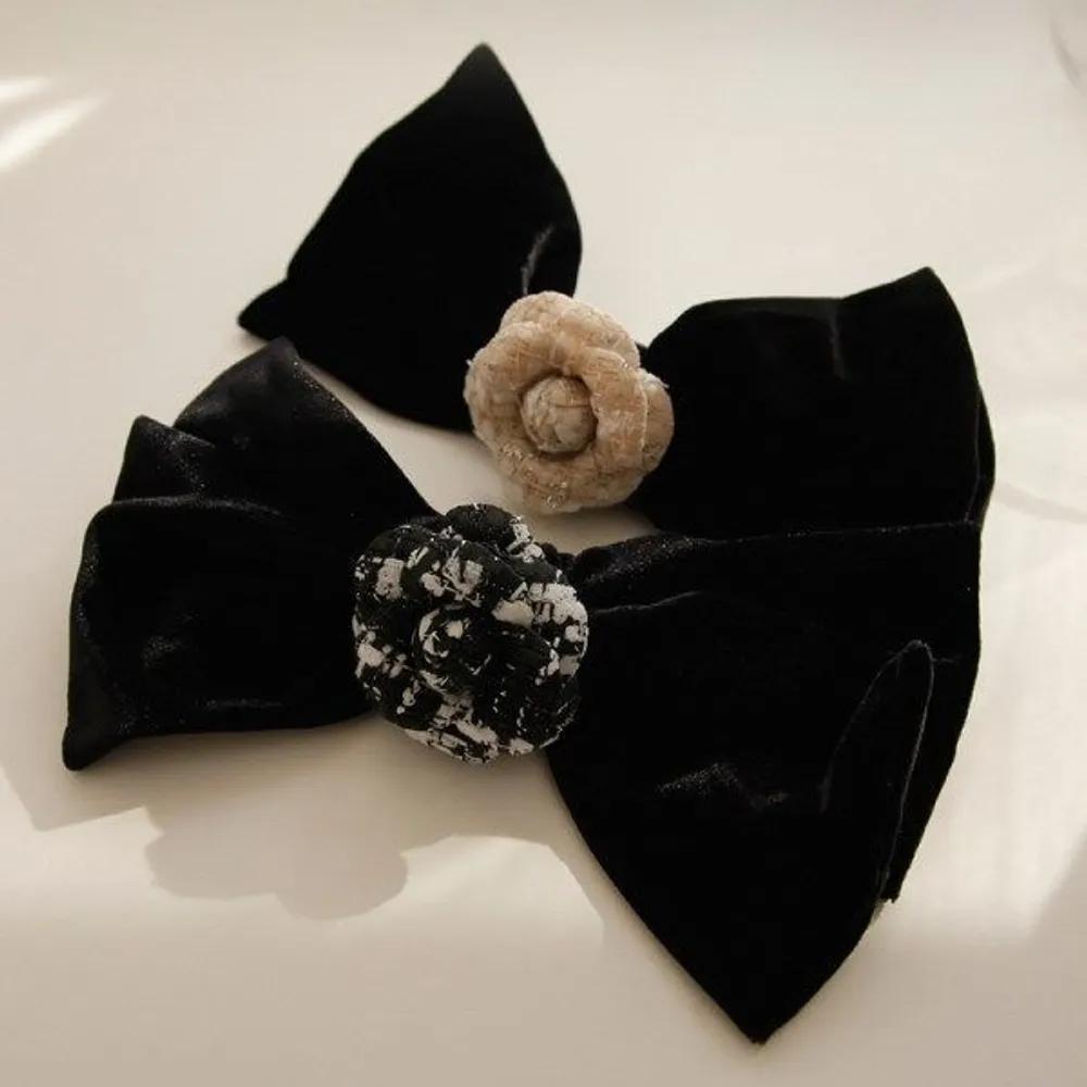 J Lauren Camellia Velvet Large Automatic Hairpin H01104 beige