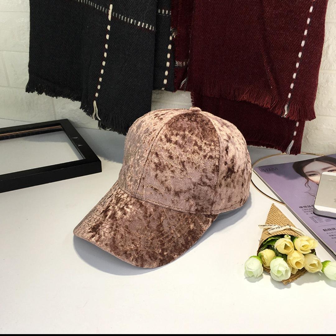 

Осінньо-зимова золота оксамитова бейсболка, дитяча Інтернет-знаменитість, однотонна універсальна кепка, повсякденна модна пара, капелюх із загнутими полями Adjustable темно-коричневого кольору