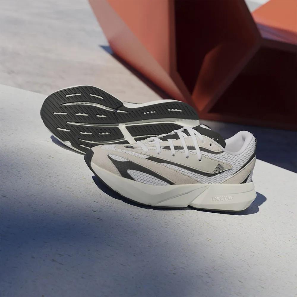 adidas Кросовки Lightstride