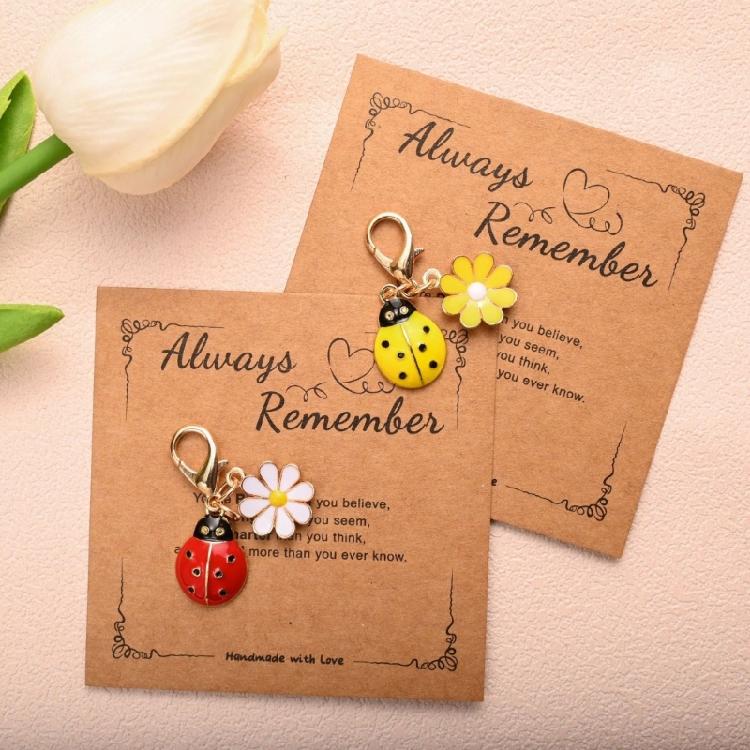 10pcs Ladybird Keychain With Daisy Accent Zinc Alloy Cute Animal Flower Theme Key Ring Pendant Accessories