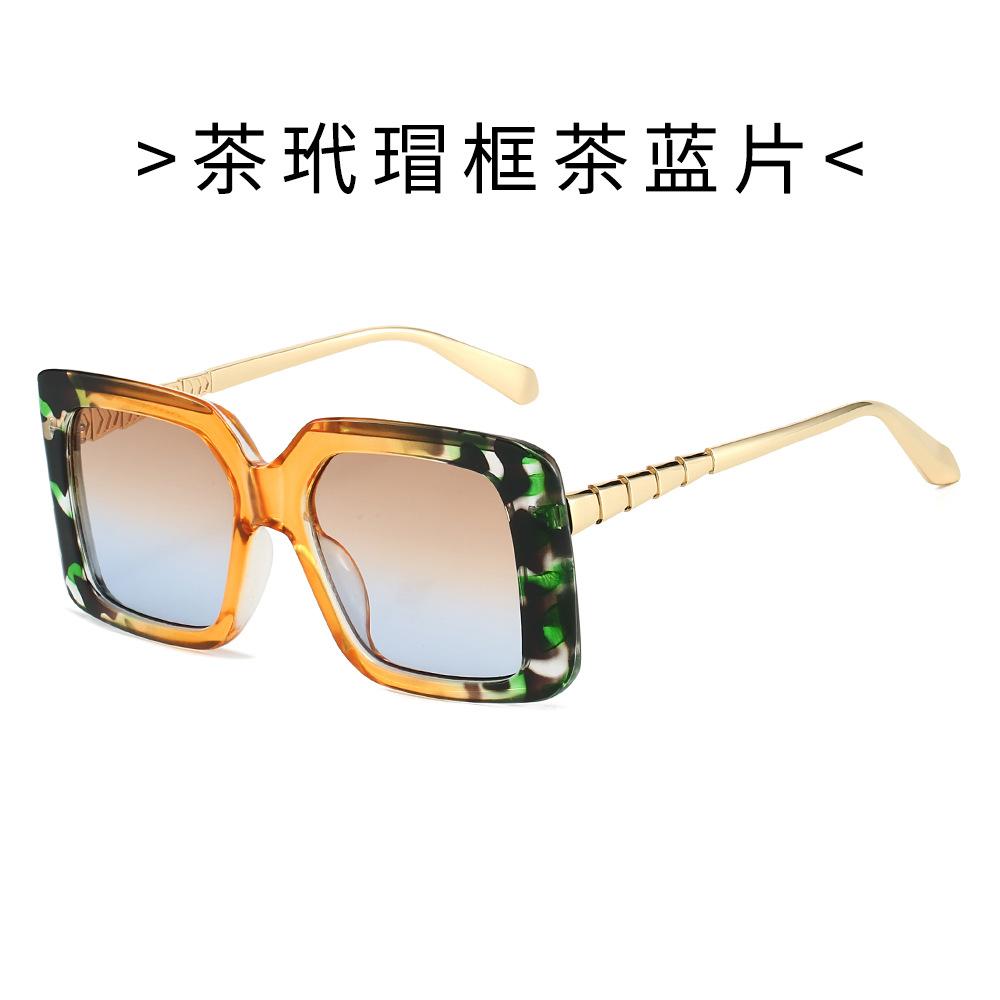 

2026 New Fashion Oversized Square Sunglasses Women Vintage Trendy Personality Eyewear For Streetwear Party Female Sun Glasses
