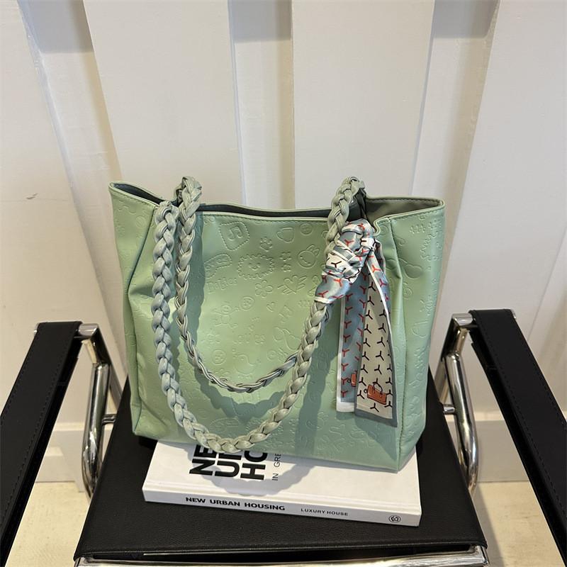 Chic Large Capacity Women's Tote Bag 2024 New Trendy Shoulder Bag For School And Commute