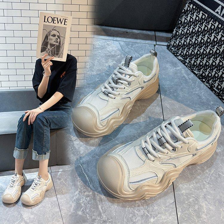 Thick-soled casual breathable mesh sneakers women's 2025 new summer comfortable outdoor hiking shoes travel board shoes women