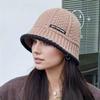 Autumn and Winter Women's Warm Water Bucket Fisherman Hat Looks Small and Covers the Face, Retro Versatile Basin Hat Suitable for Outdoor Travel