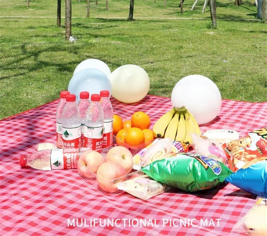 Picnic Mat Spring Outing Moisture-proof Mat Plaid Picnic Cloth Outdoor Portable Waterproof Grass Mat