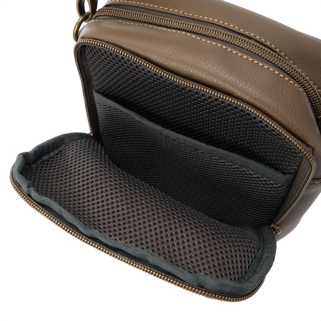 Chiemi Sacs 2-Face 2-Way Shoulder Bag with Logo Belt, Simple Design, and Functional Pockets, 2402-6249, Brown