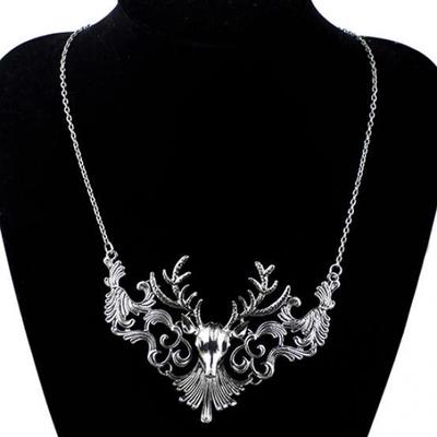Collana da donna con ciondolo a forma di testa di cervo cavo in lega retrò, regalo per collana di insetti