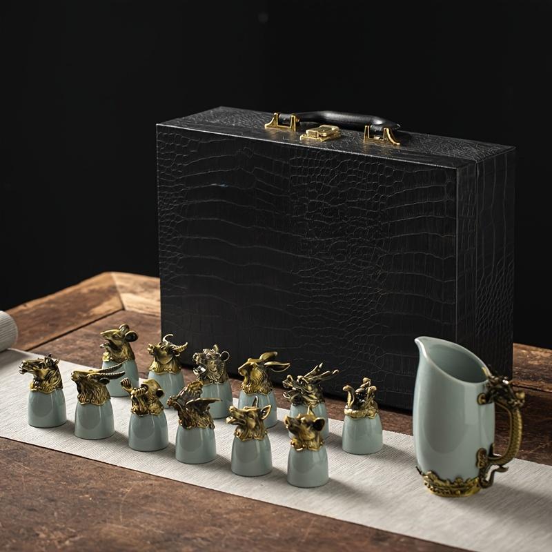 

Набор китайских напитков по зодиаку, керамические рюмки и винный горшок, китайский набор Baijiu, посуда для напитков, подарки