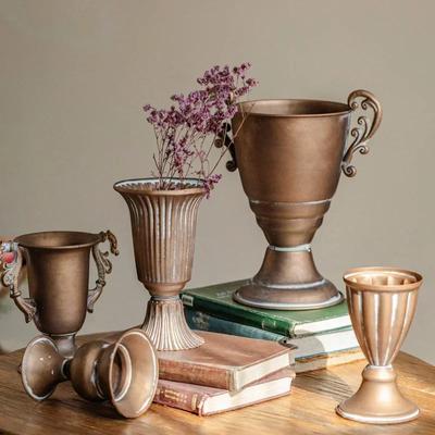 Classical Retro Style Metal Iron Art Vase European Style Home Desktop Decoration Festival Party Flower Arrangement Ornament