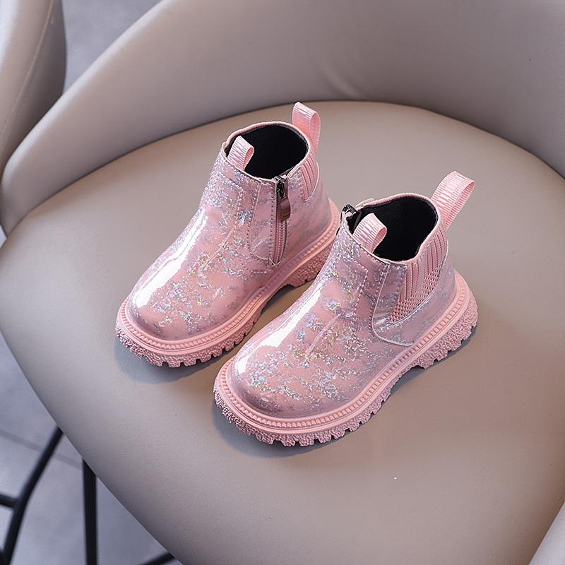 Autumn and Winter Girls' Shoes Children's Short Boots Shiny Leather Fashionable Suitable