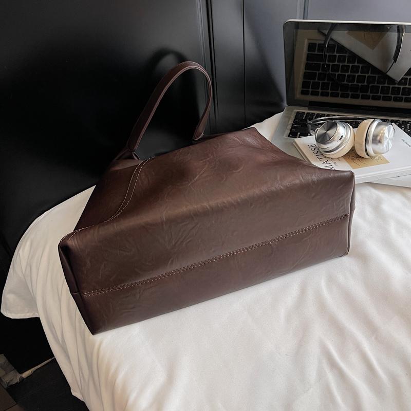 Large Capacity Retro Bag Women's Shoulder Bag Commuter Tote Bag