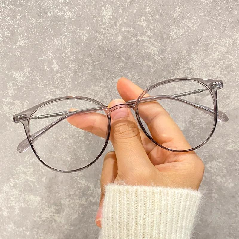 Trendy Blue Light Blocking Glasses Vintage Round Frame Myopia Eyewear for Men Women Luxury Minus Diopter