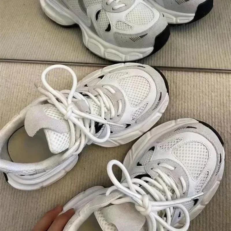 Lightweight Sports Running Shoes for Women 2026 Spring New Mesh Campus Style Daddy All-match Casual Trendy Shoes