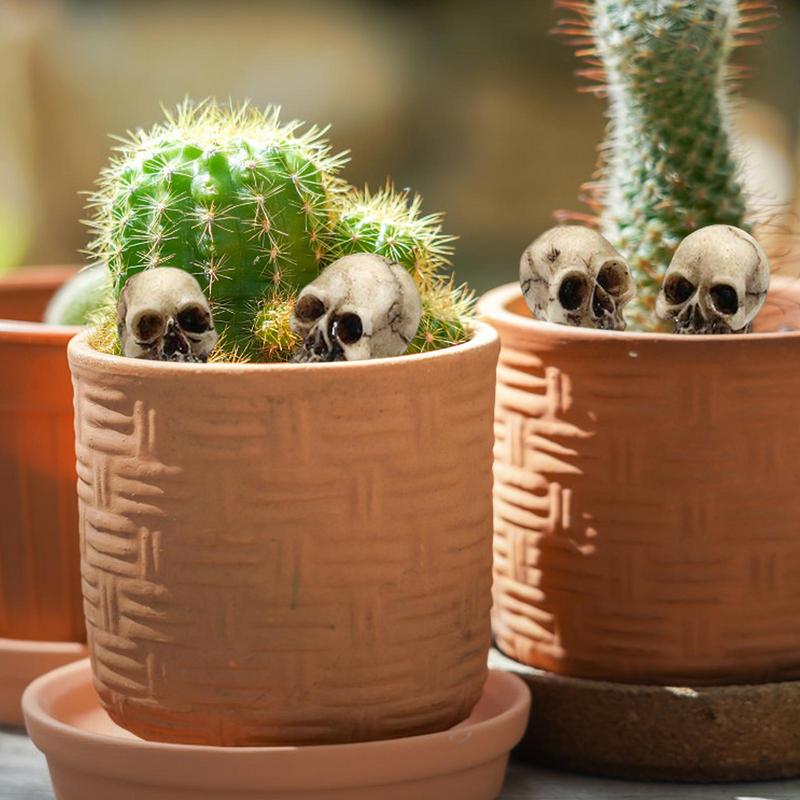 20pcs Mini Skulls Decoration Fake Skeleton Heads Halloween Garden Skull Heads Reusable Skulls Crafts Trick Toy Skeleton Ornament