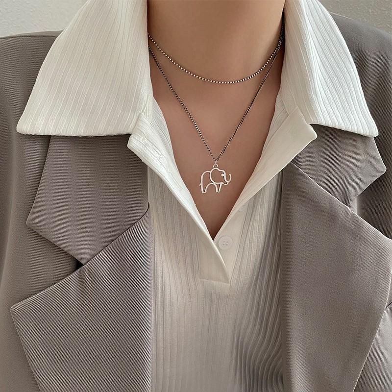 Double Stacked Baby Elephant Necklace for Women Retro Simple Niche Design Temperament Clavicle Chain Trend