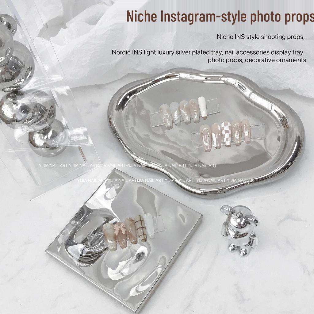 Silver Ripple Nail Art Photo Props - Makeup Brush Background Tools for Influencer Shoots