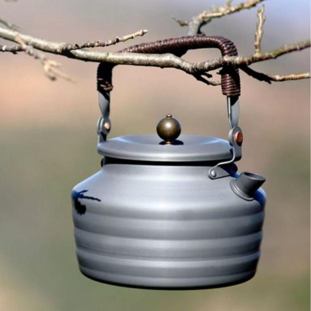 Alocs Outdoor Kettle 1.3L Camping Kettle Portable Outdoor Kettle Tea Kettle for Picnic, Camping and Hiking
