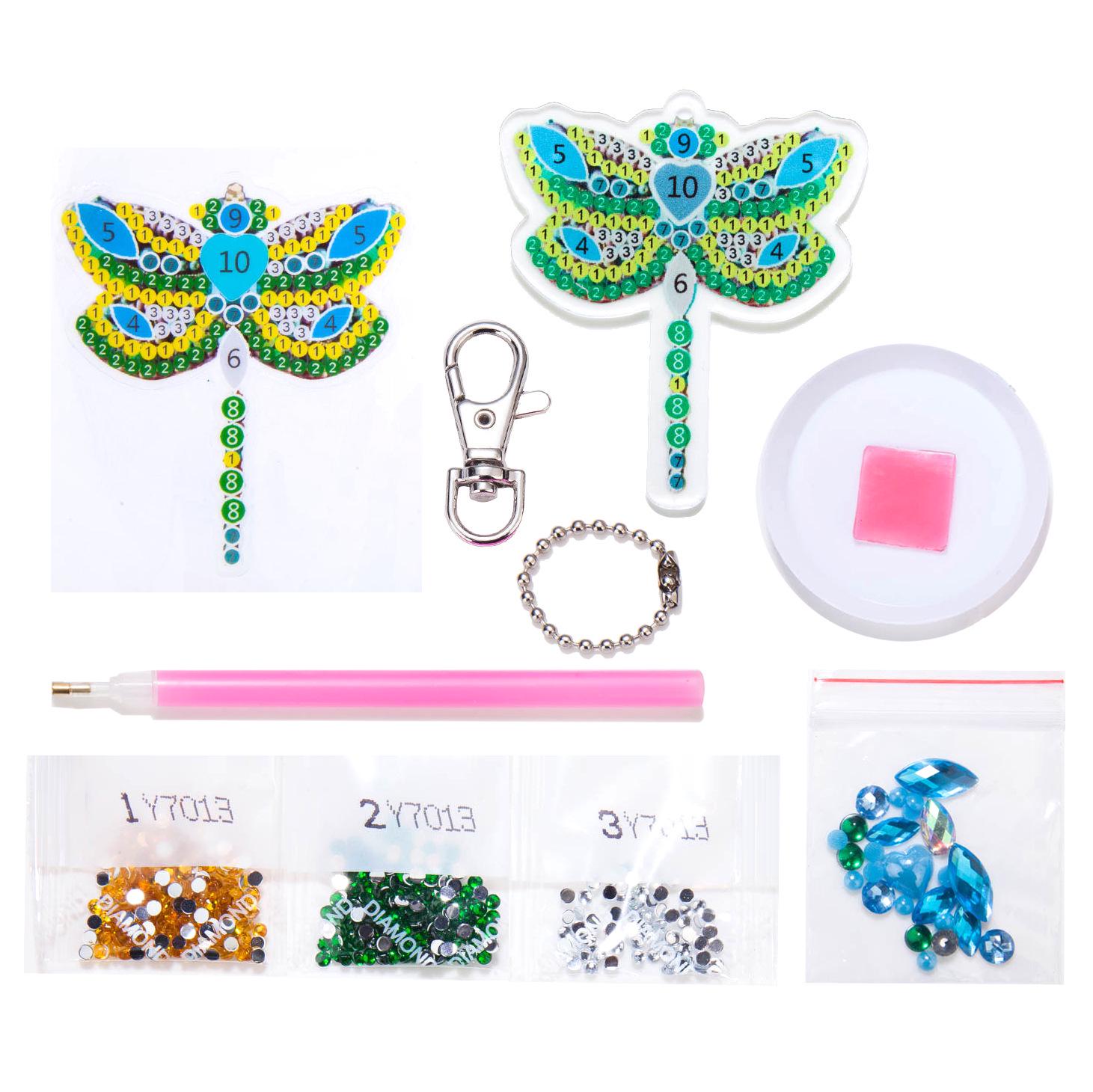 

Акриловый бриллиантовый брелок своими руками - подвеска с алмазной росписью особой формы для сумок и украшения автомобиля