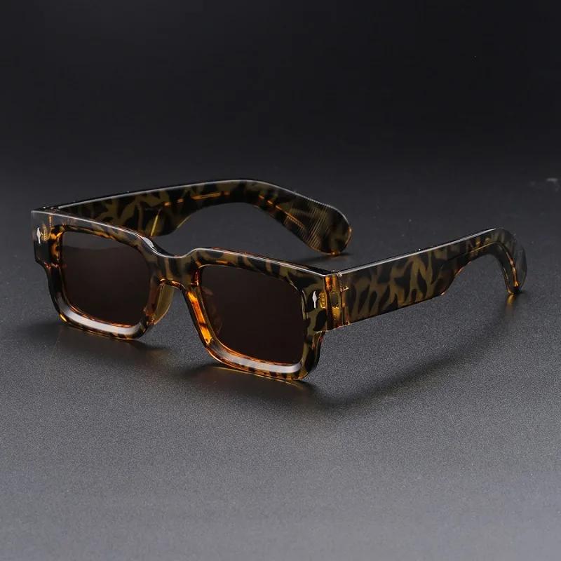 Vintage Square Sunglasses Women Men Retro Rivet Glasses Designer Fashion Black Mirror UV400 Eyewear