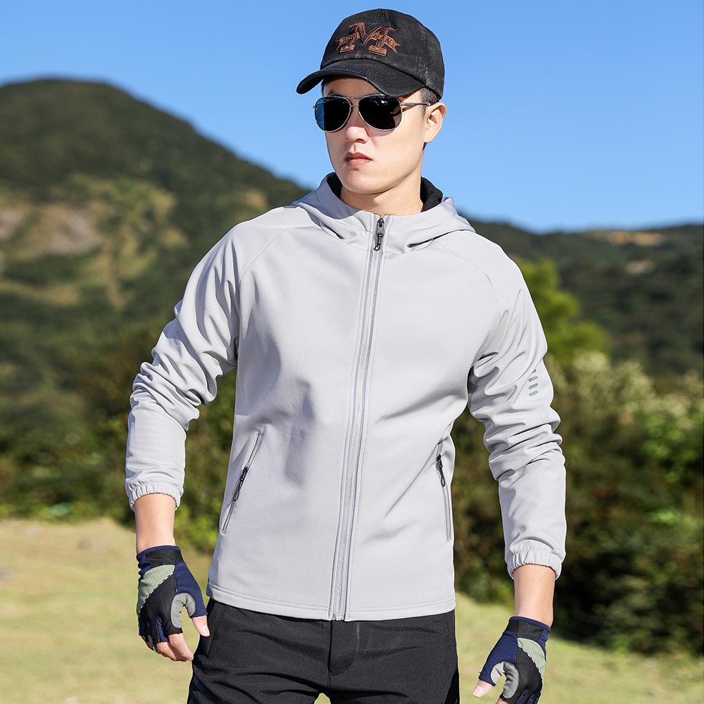 

Мужская уличная ветрозащитная куртка софтшелл на флисе с капюшоном для альпинизма M светло-серый