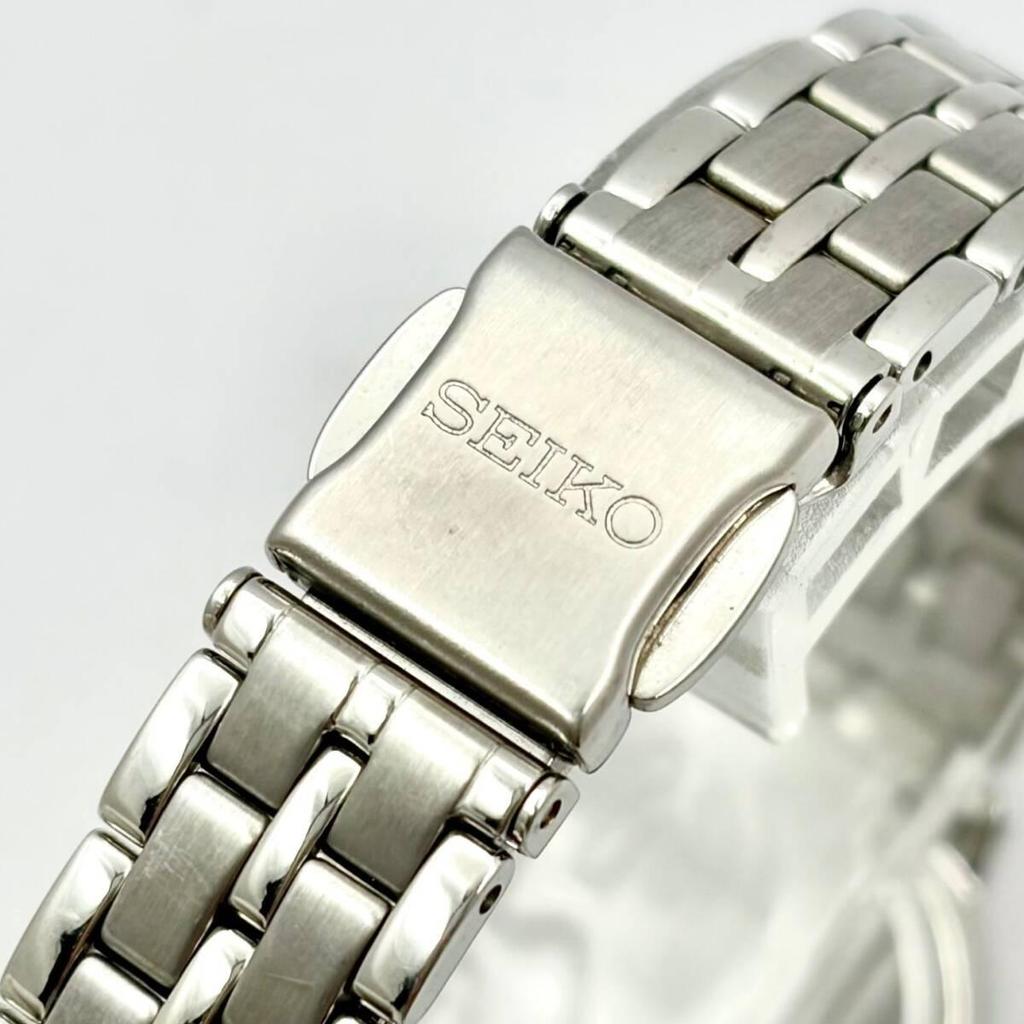 [Good Condition/New Battery] SEIKO Ladies Watch Silver 1N01-0AP0 330075