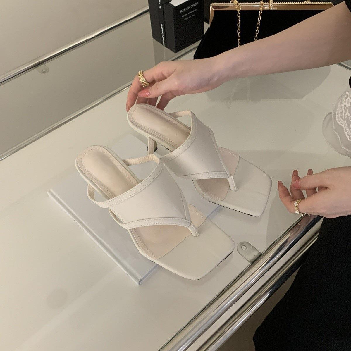 

Giant foot length~ French high-end toe cool slippers women s summer wear square head open-toed stiletto temperament high heels 35