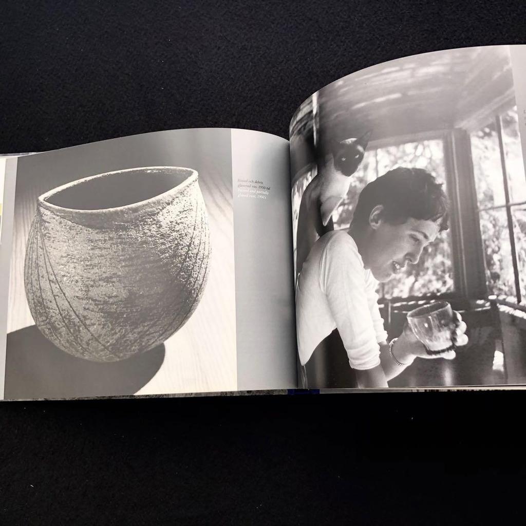 [USED] Lisa Larson Ceramic Designer