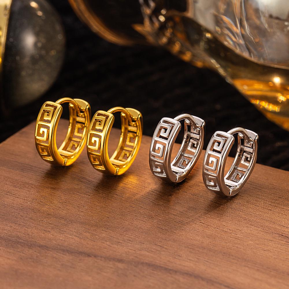 Elegant European Floral Pattern Geometric Earrings: Trendy Hollow Design