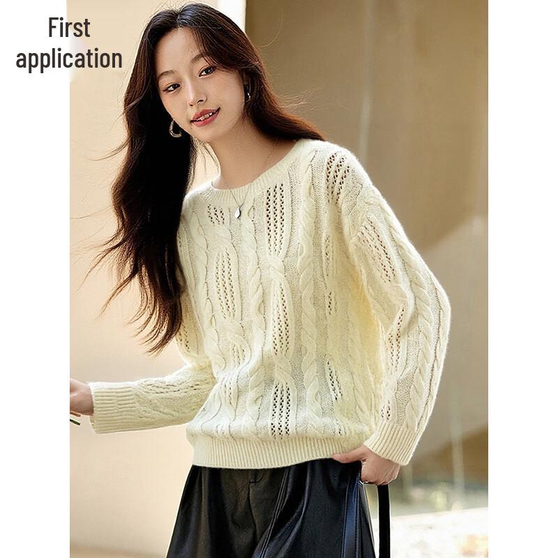 Women's Round Neck Cable Knit Wool Blend Sweater