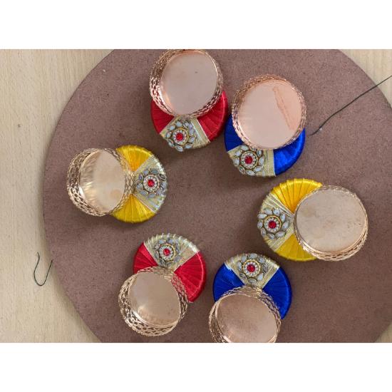 

Handmade Beautiful T light Candle Holder for Home Decorations for party festivals Wedding and Event Decorations Set of 6 S зелений/червоний