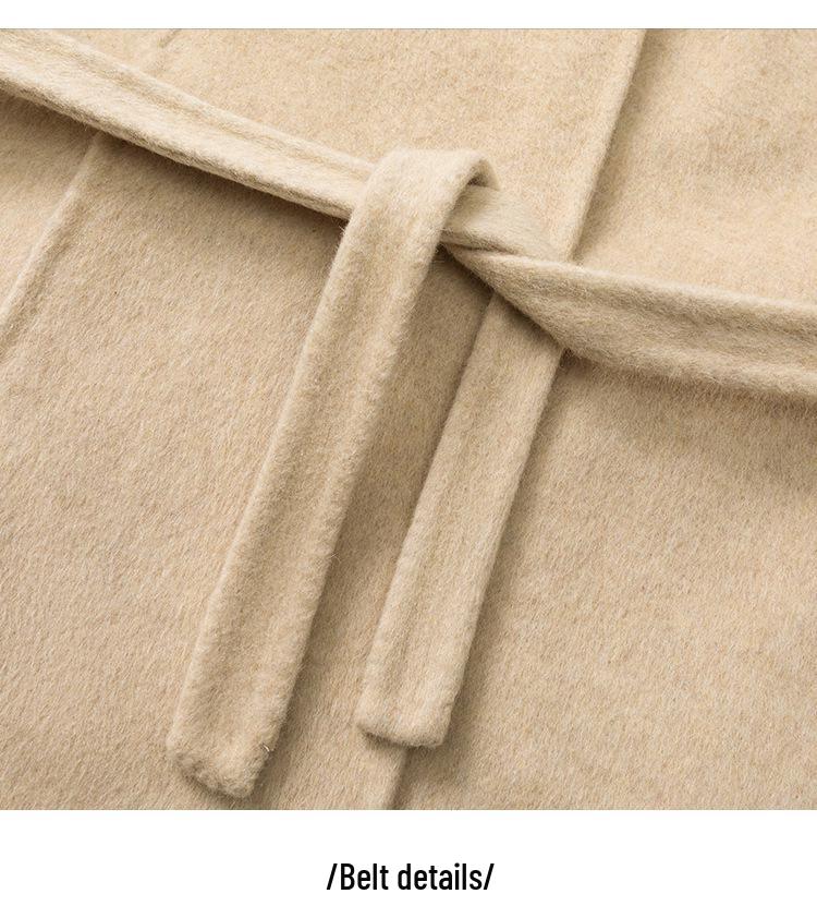 Women's Luxury Alpaca Wool Coat: 2025 Autumn/Winter Collection, Loose Fit with Knit Sleeve Details.