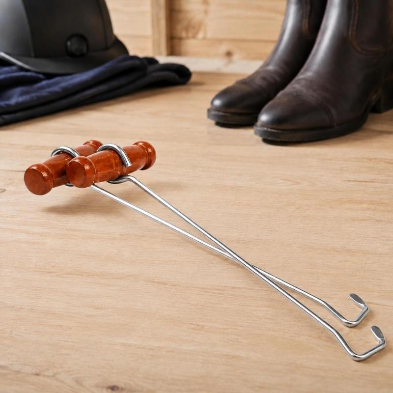 Stable Change Footwear Tool with Wooden Handle, Tall Footwear Removal Hook and Metal Frame for Daily Wear Use Daily