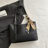 Fashionable Large-capacity Retro Casual Office Commuting Shoulder Bag with Adjustable Strap At The Back of The Shoulder