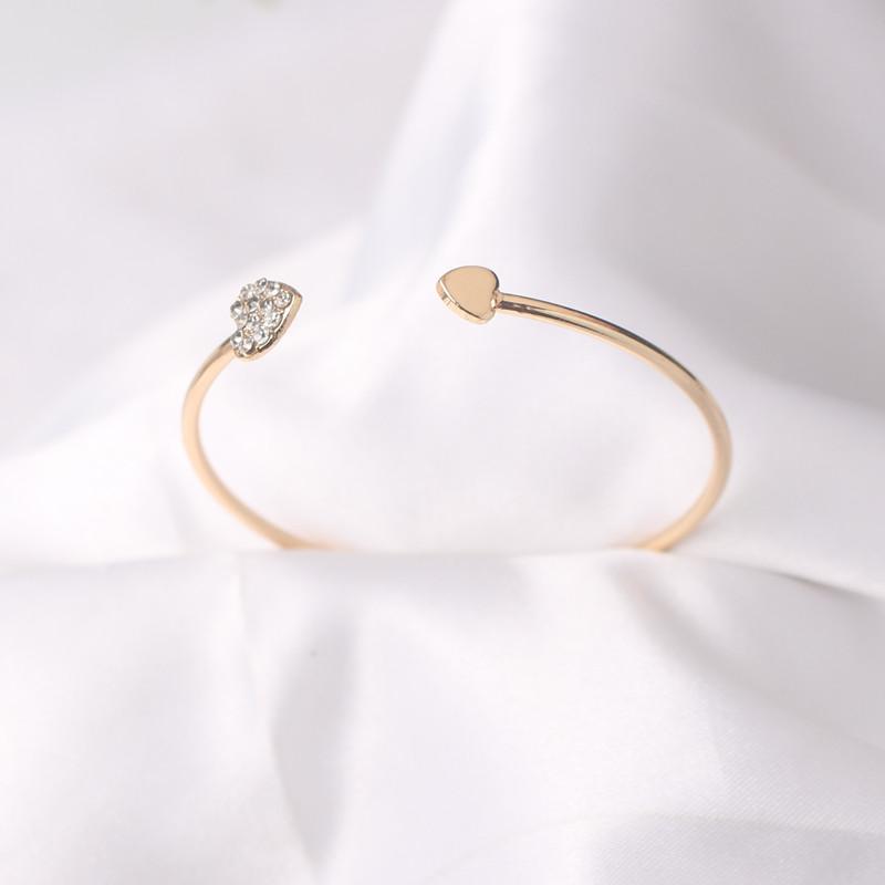 Crystal Heart Bangles for Women Gold Color Opening Cuff Adjustable Ladies Bangles Fashion Wedding Zircon Hand Accessories
