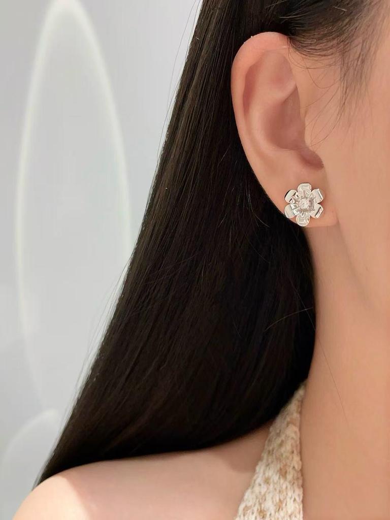 Gold Flower Zircon Stud Earrings 925 Sterling Silver Vintage Luxury