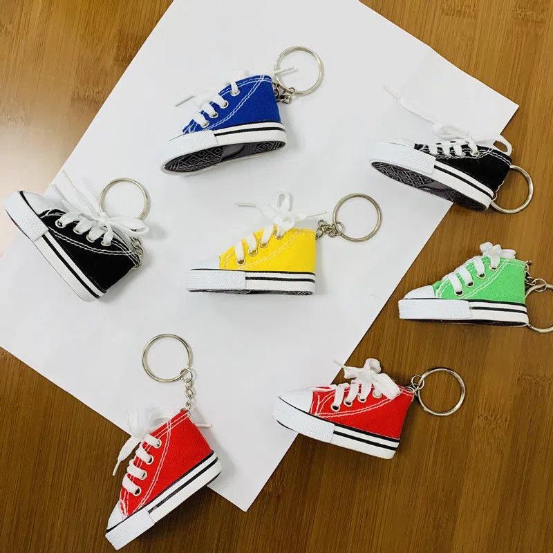 "Mini Creative Canvas Shoe Keychain - Stylish Car Key Ring, Schoolbag Pendant for Students & Couples"