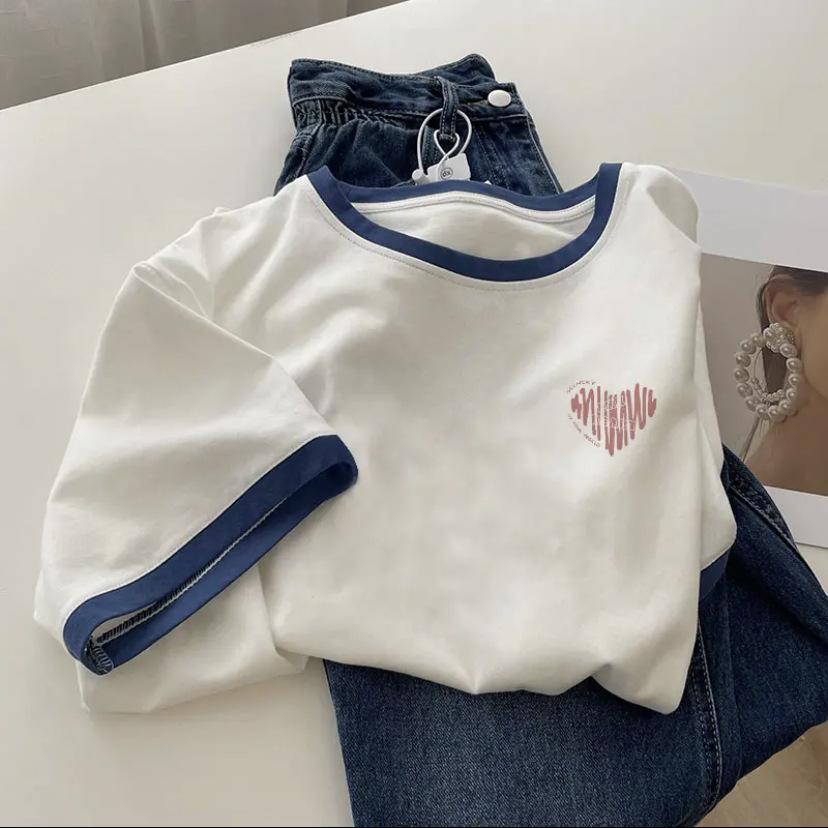 Czysta bawełna, biały t-shirt damski z krótkim rękawem, letni design, niszowy, w kontrastowym kolorze, w stylu Hong Kongu, szykowny top z bazą