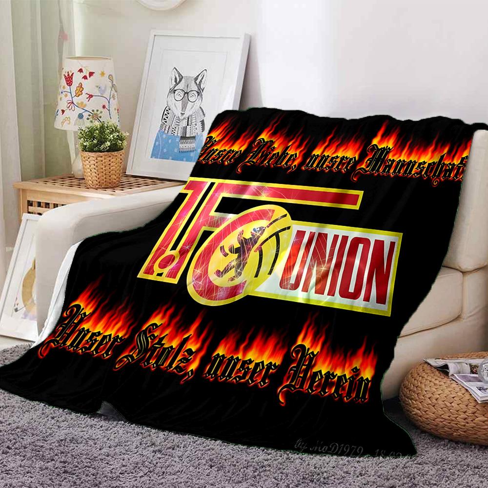 Fußball-Verbands-Emblem Flanelldecke, Weiches Polyester, Modernes Design, Ganzjahresnutzung für Camping, Reisen, Geschenke für Feiertage oder Geburtstage