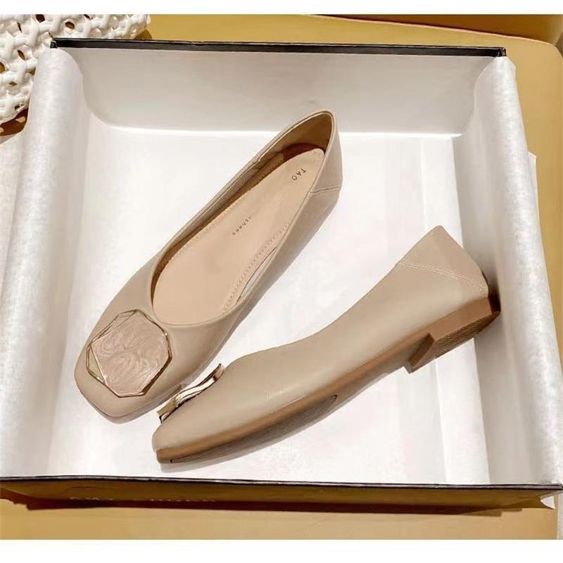 Soft Leather Soft Sole Temperament Square Head Single Shoes Women's Spring and Autumn 2025 New Evening Shoes Lightweight Flat Bottom Versatile Grand