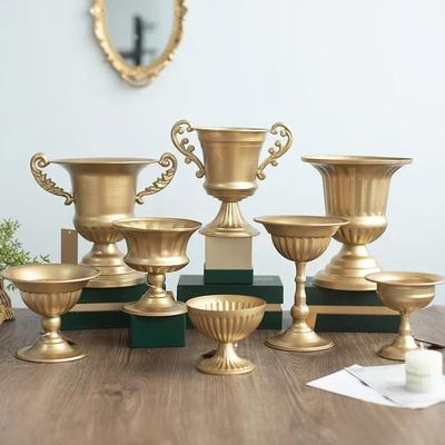 Goldene Retro-Vase aus Schmiedeeisen, Blumenarrangement, Blumentopf, europäischer Stil, Heimdekoration, Wohnzimmer-Desktop-Ornamente