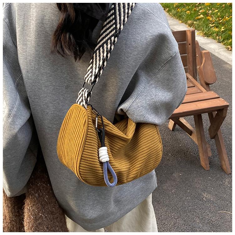 New Women's Bag, Corduroy Pillow Bag Beauty.