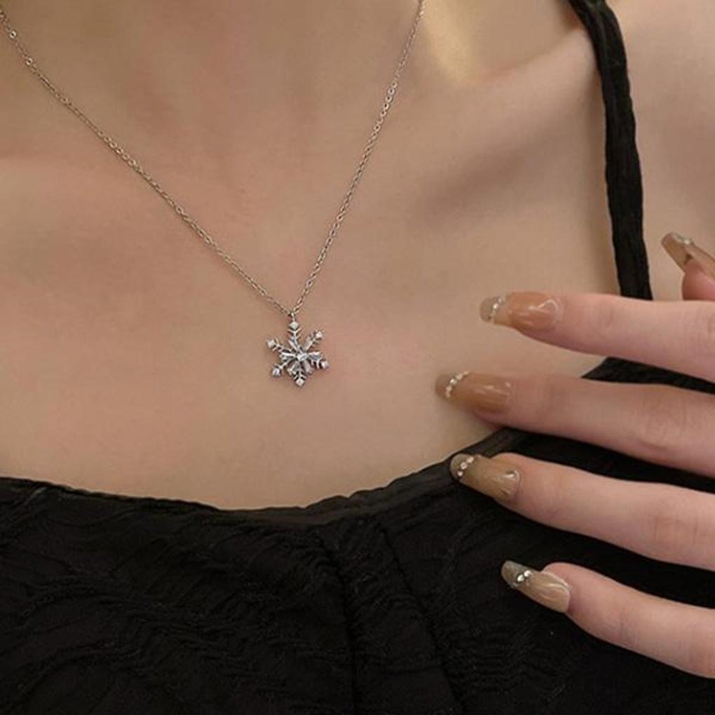 Women's Winter Ice Crystal Chain Necklace