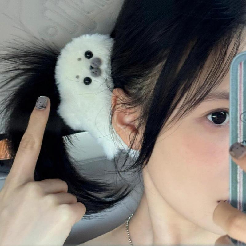 Hot Sale 1/2Pcs Plush Little Seal Hair Clip Hair Accessory Versatile Autumn And Winter Cute Pet Bangs Clip Side Broken Hair Clip