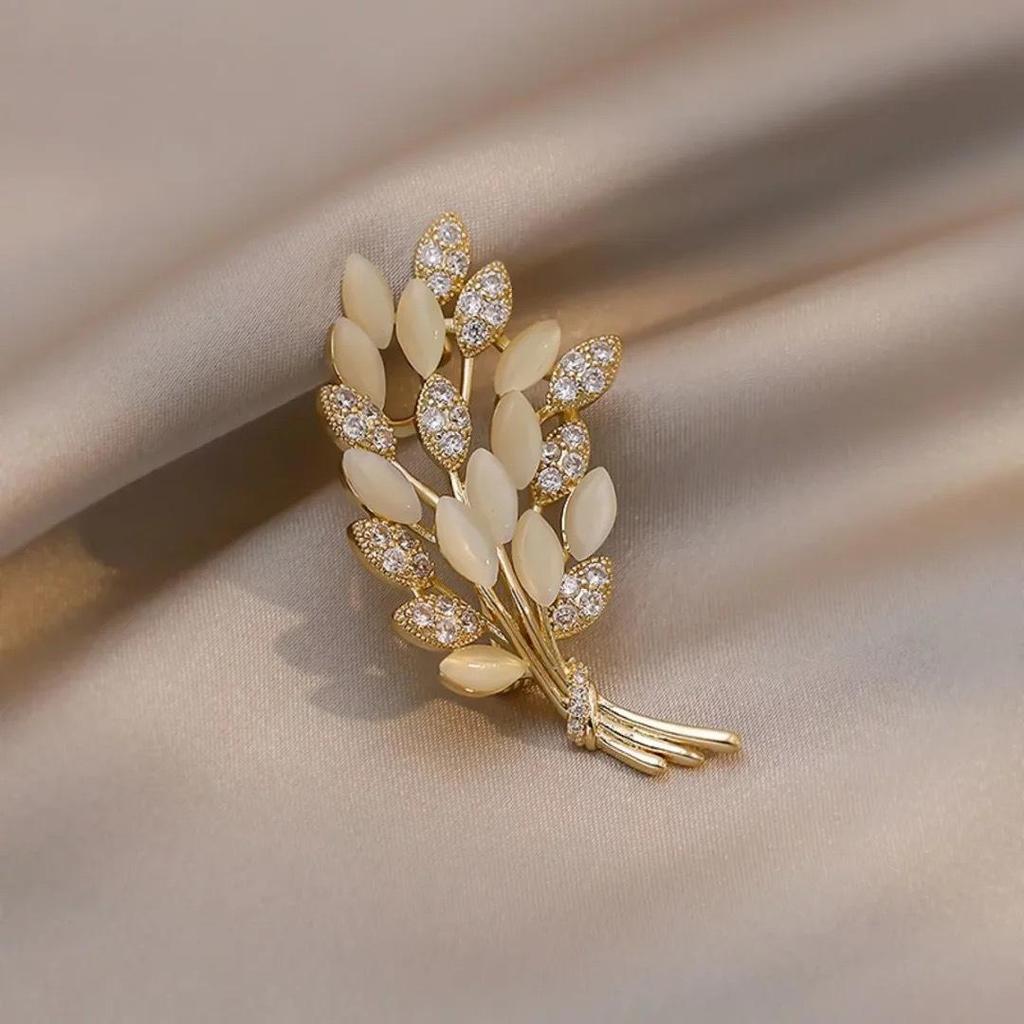 Elegant Wheat Ear Crystal Brooch – Luxury Women's Accessory for Scarves and Waist Pinning