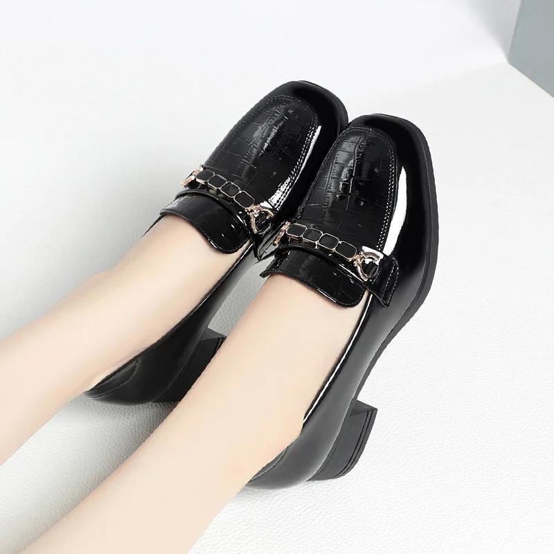 Vintage British Style Deep Mouth Patent Leather Shoes Women Pumps 2024 Spring Block High Heels Shoes Loafers Women Office Model
