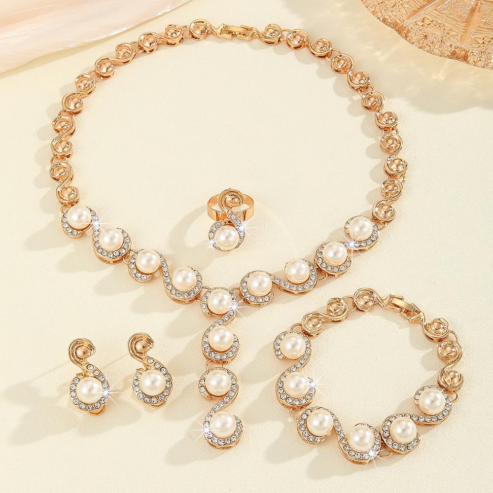 Elegant Imitation Pearl Necklace and Earring Bridal Jewelry Set for Women
